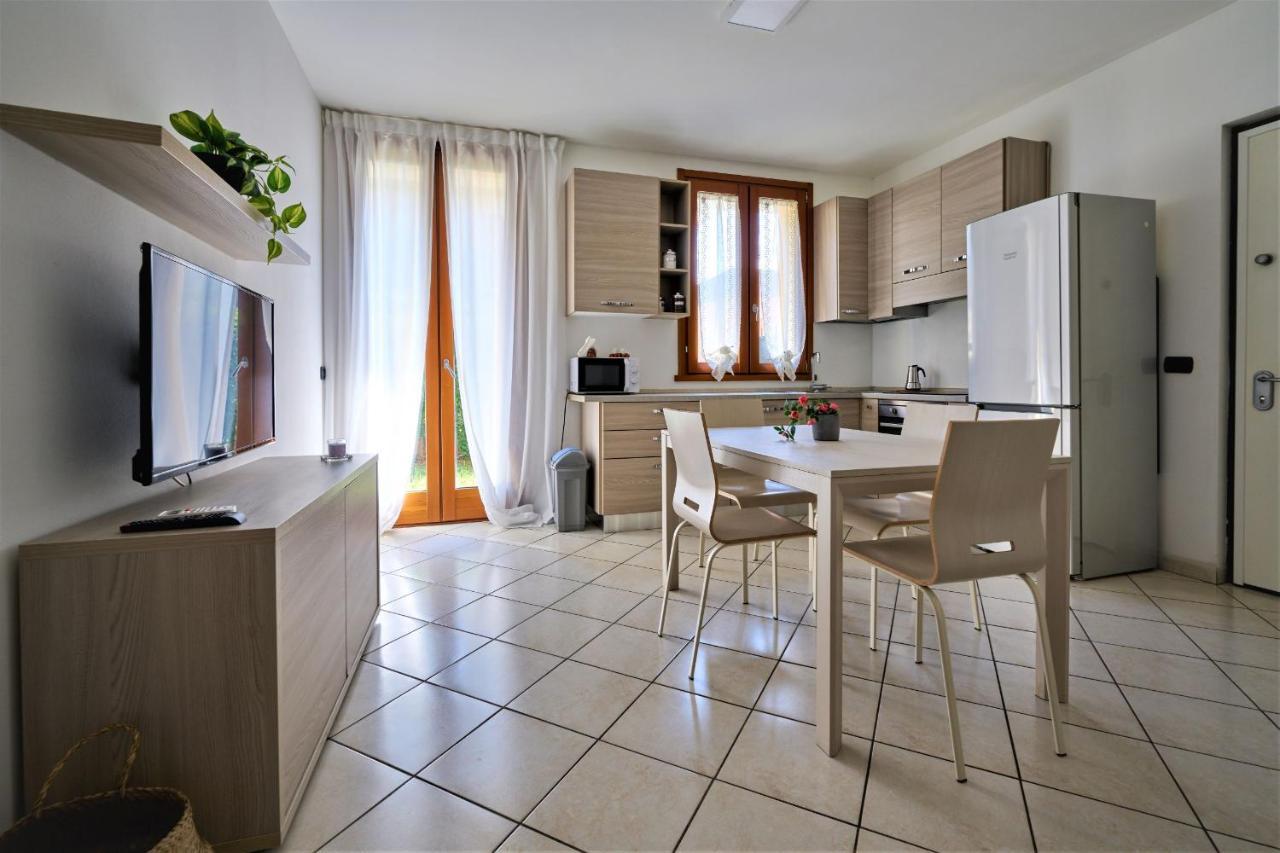 La Casa Dei Tigli - Bilocale Con Taverna E Giardino Lejlighed Gorgonzola Eksteriør billede